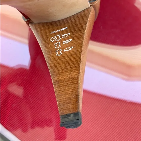 Tod’s made in Italy beautiful sandals