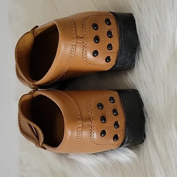 Tods penny slot  leather loafers size 35