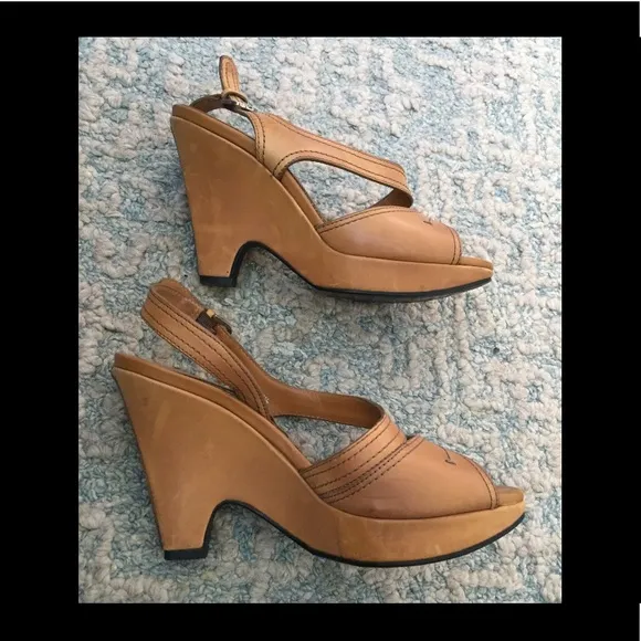 Tod's Sandals - Gorgeous!
