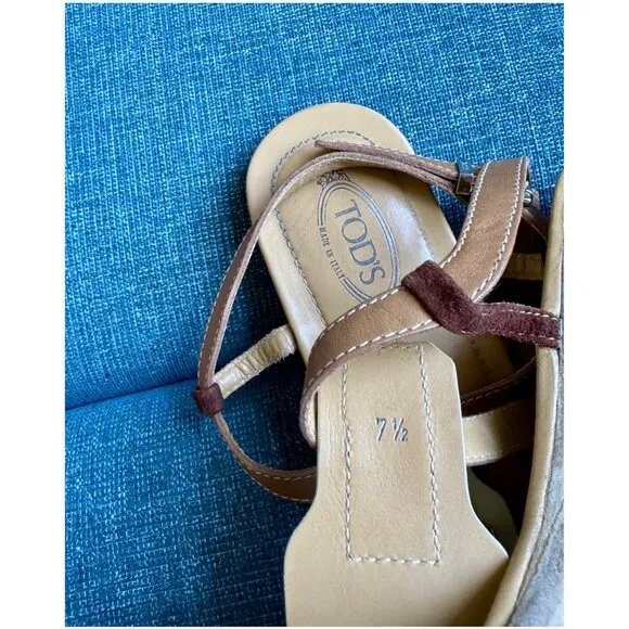 Tod's T-Strap Buckle Flat Sandals | Size 37.5 7.5 | Tan Brown White