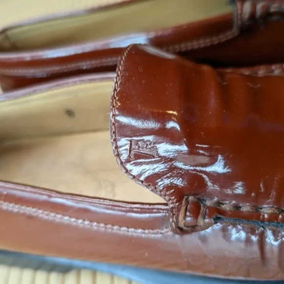 Tod's Women's Gommino Red patent leather Loafers US 8 Driving Moccasin Shoes