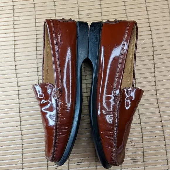 Tod's Women's Gommino Red patent leather Loafers US 8 Driving Moccasin Shoes