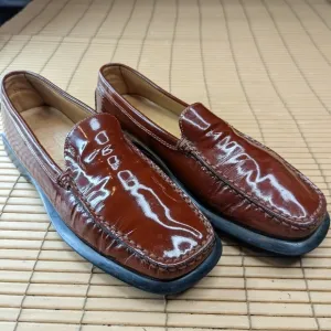 Tod's Women's Gommino Red patent leather Loafers US 8 Driving Moccasin Shoes
