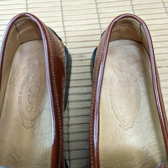 Tod's Women's Gommino Red patent leather Loafers US 8 Driving Moccasin Shoes