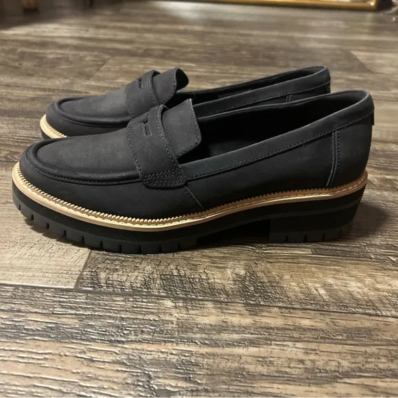 Toms Cara Black Leather Women's Lug Penny Loafers 10021698 9.5W Wide Platform
