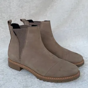 Toms Cleo Tan Suede Lug Soles Pull On Ankle Boots