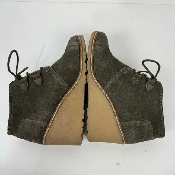 Toms olive green suede wedge ankle boots