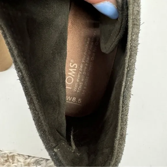 Toms olive green suede wedge ankle boots