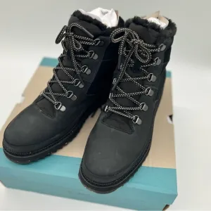 TOMS Women's Mojave Fashion Boot, Black Leather/Suede/Ridged, 10
