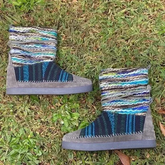 TOMS Nepal Moccasin Suede Knit Boots
