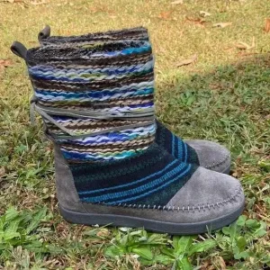TOMS Nepal Moccasin Suede Knit Boots