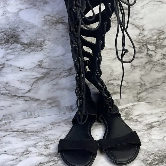 Torrid Cutout Lace Up Knee High Sandals Gladiator Black size 7W