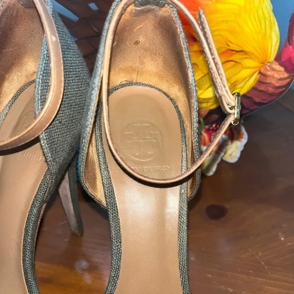 Tory Burch ‘Amina’ High Heel Sandals In Olive, Size US 10M, No Box