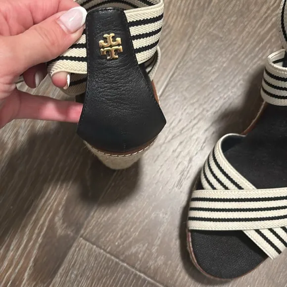 Tory Burch Black and White Women's Sandals Sz 9 with box