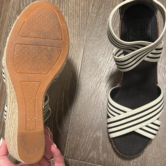 Tory Burch Black and White Women's Sandals Sz 9 with box