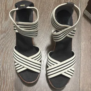Tory Burch Black and White Women's Sandals Sz 9 with box