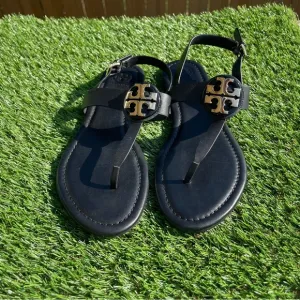 TORY BURCH Bryce Flat Thong Ivory Sandal 43066 US Women