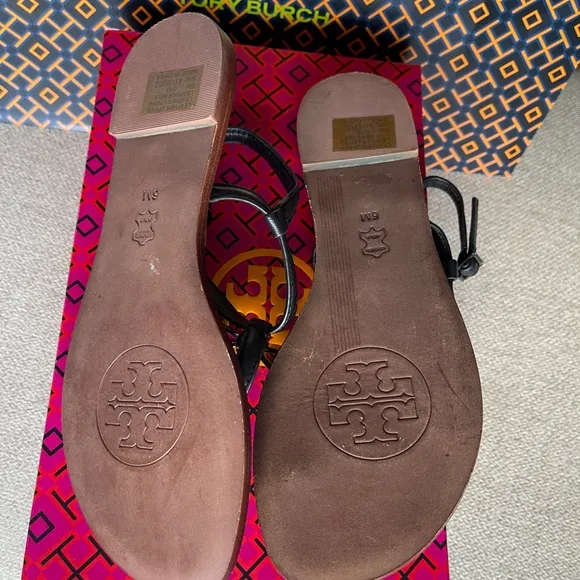 Tory Burch Bryn Pave Bow Flat Thong Sandals, Black Leather, women, 6M