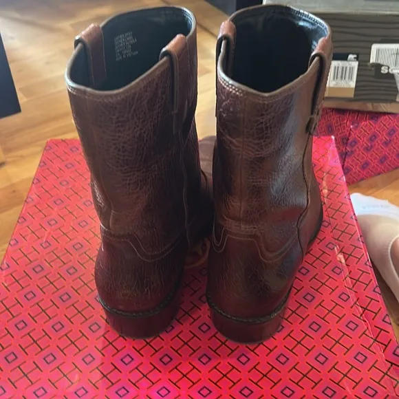 Tory Burch City Western Brown Leather Ankle Boots - 10