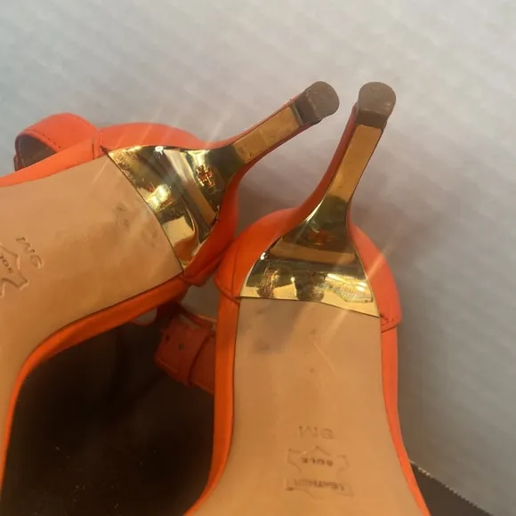 Tory Burch Classic Coral Suede Ankle Strap Heels Sandals Size 9