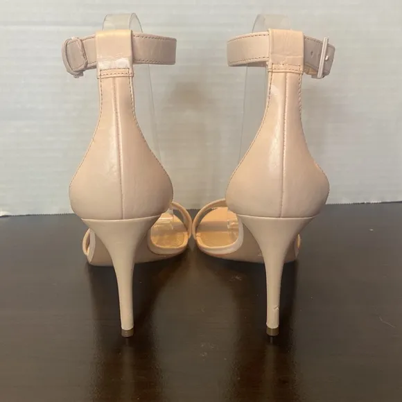 Tory Burch Classic Pale Pink Suede Ankle Strap Heels Sandals Size 9