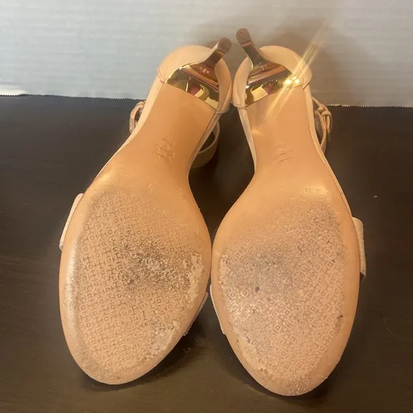 Tory Burch Classic Pale Pink Suede Ankle Strap Heels Sandals Size 9