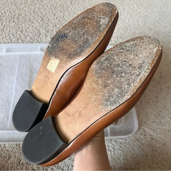 Tory Burch Jessa Brown Leather Loafers with Gold Equestrian Horse Accent Size 9M
