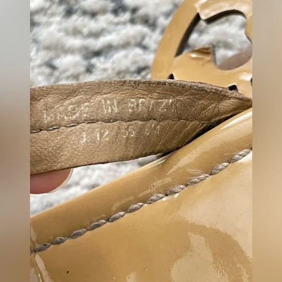 TORY BURCH Miller Patent Leather Sandals Size 9 Tan Beige Classic Designer Logo