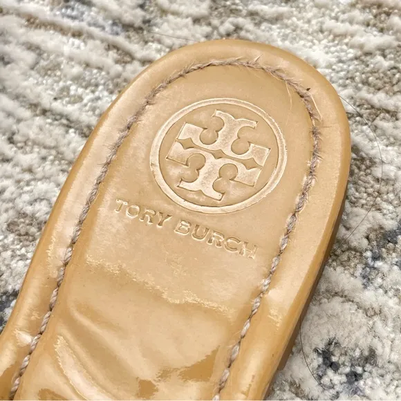 TORY BURCH Miller Patent Leather Sandals Size 9 Tan Beige Classic Designer Logo