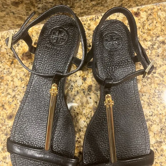 TORY BURCH Pacey Gold T Bar Black Ankle Strap Sandals Size 9.5