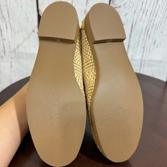 TORY BURCH Raffia &amp; Metallic Gold Leather Trims Loafers in size 6 New