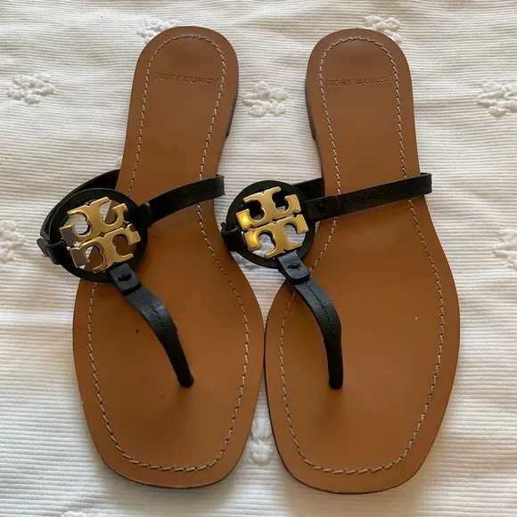 Tory Burch Sandals / Tory BurchT-medallion flat sandals size 7 Gold and Black