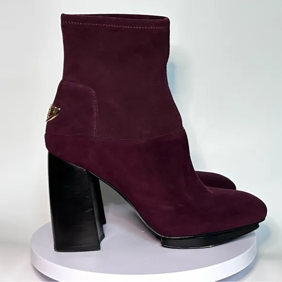 Tory Burch Sidney Bootie in Suede/Stretch Suede, 70mm. WINE