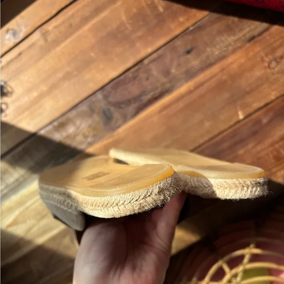 Tory Burch Taupe Suede Loafer Mule Flats Gold Logo Size 8