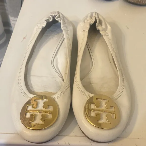 Tory Burch women flat white sandals Sz 7