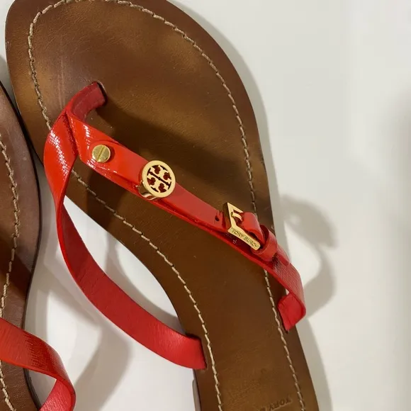 Tory Burch Women’s Flat Thong Patent Saffiano sandals Masai-Red(orange red)Sz 8