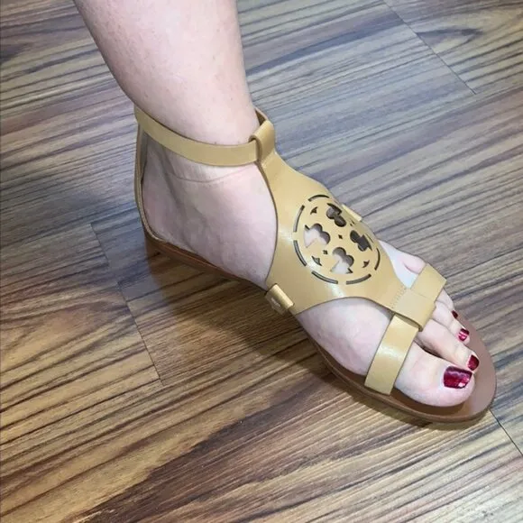 Tory Burch Zoey Flat Sandal Tan Size 7.5