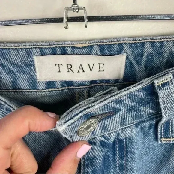 TRAVE Karolina Relaxed Taper‎ Straight Shooter Jeans
