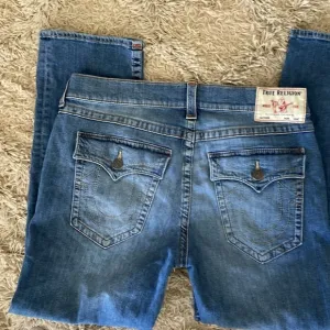 True Religion Men’s Ricky Relaxed Straight Denim Jeans Size 36 EUC