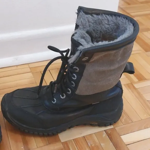 Ugg Adirondack II sheepwool inside leather and suede boots size 6.5