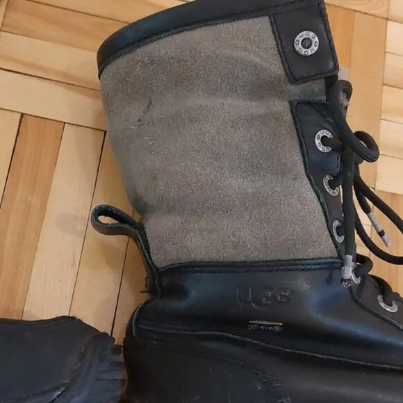 Ugg Adirondack II sheepwool inside leather and suede boots size 6.5
