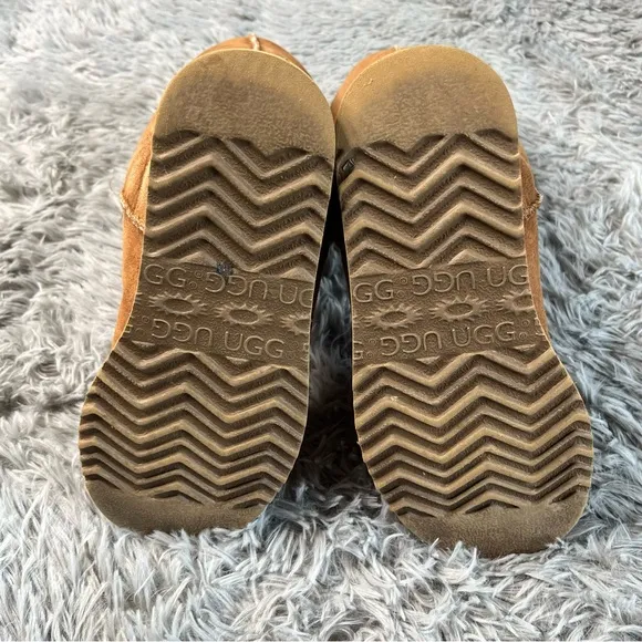 UGG Australia Boots Women's Size 7 Classic Tall Color Chestnut