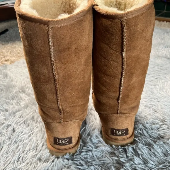 UGG Australia Boots Women's Size 7 Classic Tall Color Chestnut