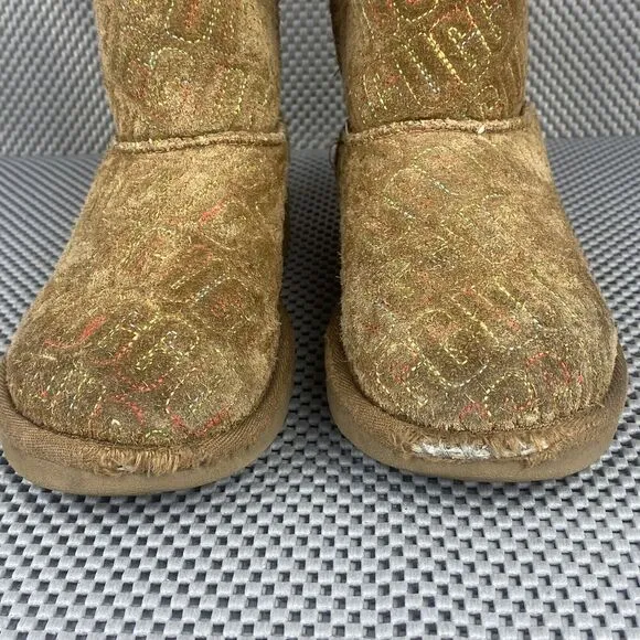 UGG Australia Classic Ii Graphic Stitch Boots Girls Size 2 Brown Casual