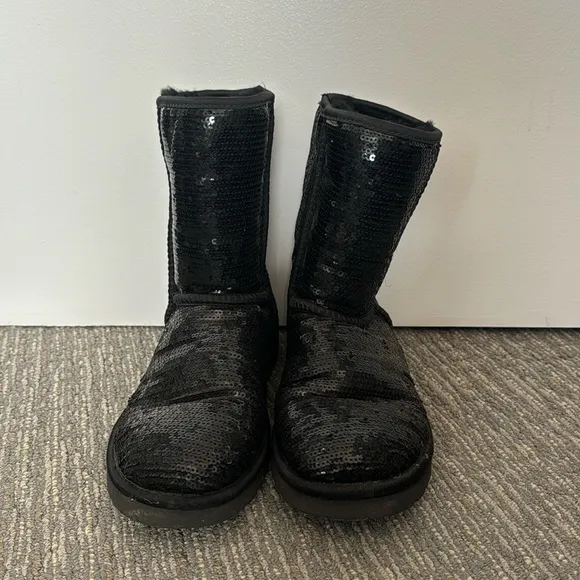 UGG Australia Classic Sparkles Black Sequin Boots Size 8