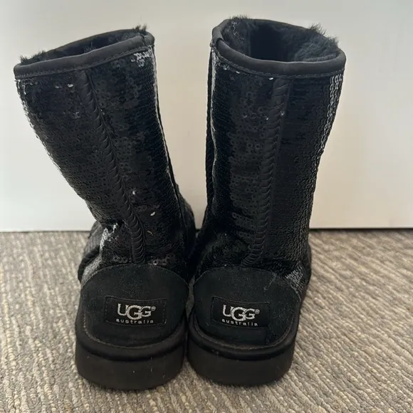 UGG Australia Classic Sparkles Black Sequin Boots Size 8