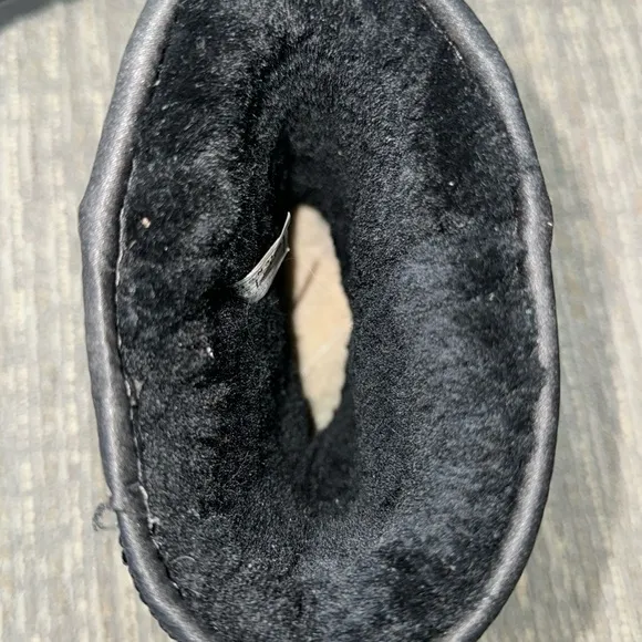 UGG Australia Classic Sparkles Black Sequin Boots Size 8