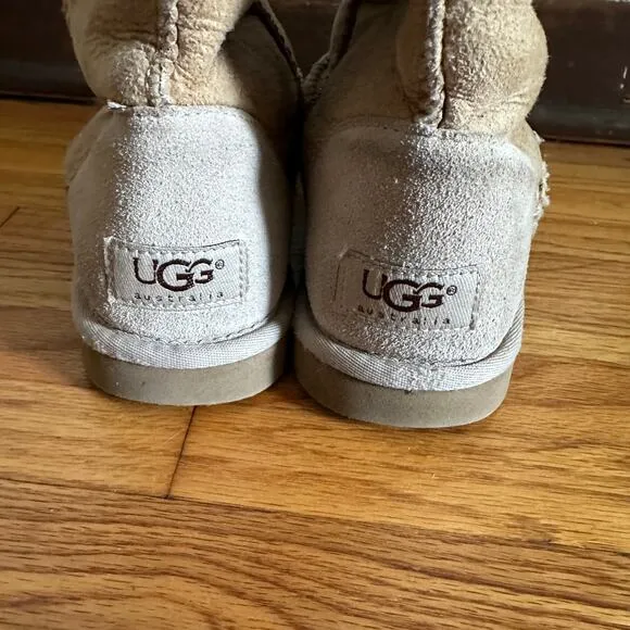 UGG AUSTRALIA | Classic Tall 5815 Suede and Sheepskin Boots | Size 5