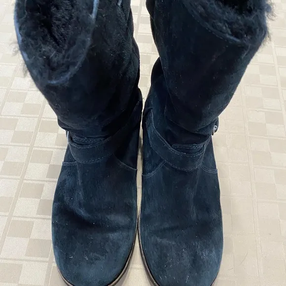 UGG Australia Noira Boots Women's Black Leather Shearling Lined Size 9 EU 40