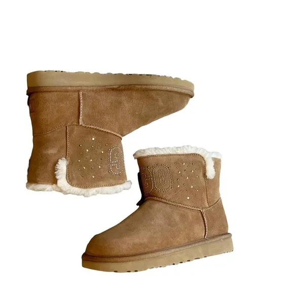 UGG Australia Women's Chestnut Classic Gem Lined Mini Boots Size 6 US